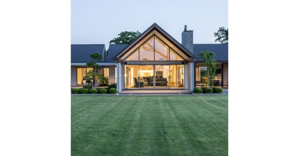 The Dutch Gable Twist